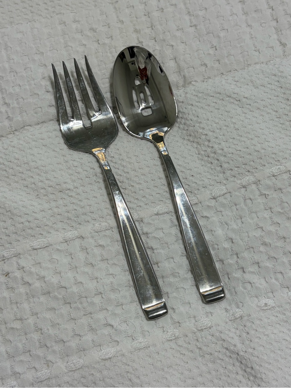 Oneida Stainless Steel Serving Fork and Spoon - Silver